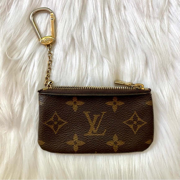 Louis Vuitton Classic Monogram LV Small pouch keychain - Picture 4 of 4